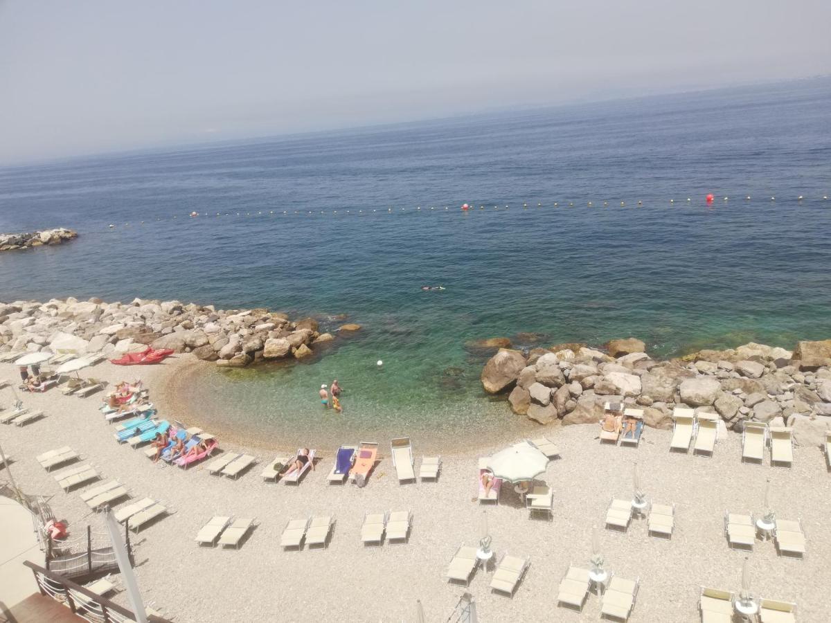 Maremonti Apartments Castellammare di Stabia Buitenkant foto
