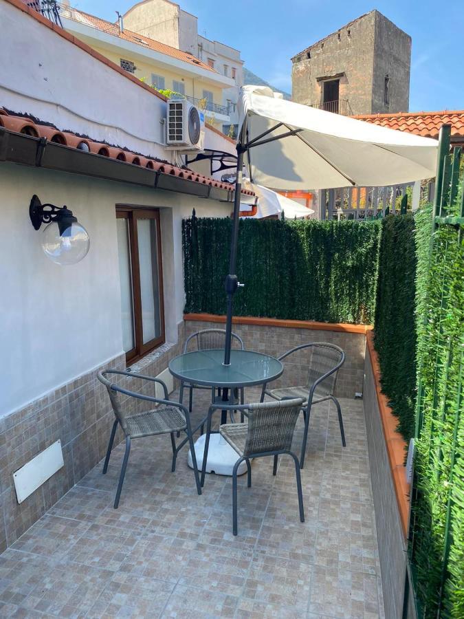Maremonti Apartments Castellammare di Stabia Buitenkant foto